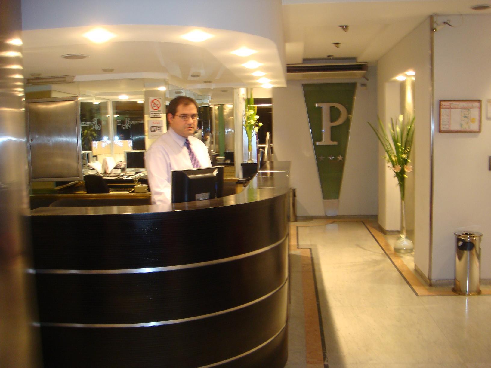 Promenade Hotel Buenos Aires Esterno foto